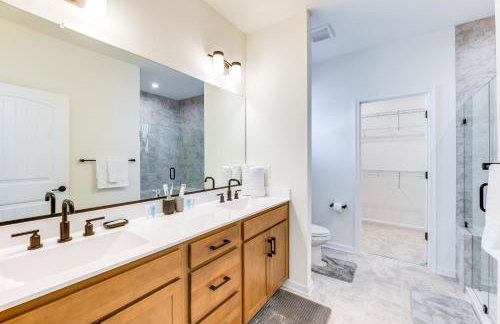 12 Mi to Dtwn Richmond Spacious Home with Deck! - Foto 15