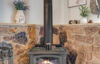 Deer-Friendly Cabin with Mountain Views and Fire Pit - Foto 12