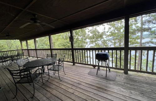 C17, Three bedroom, three bath log-sided, luxury Harbor North cottage with hot tub cottage - Foto 27