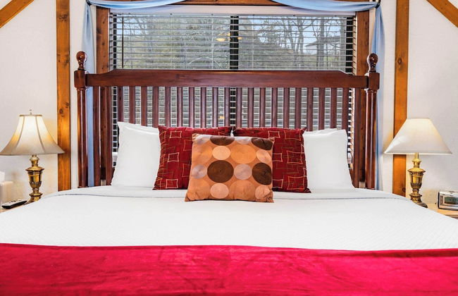 Skipjack Cottage Branson - Photo 3