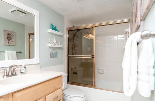 Fabulous ocean and beach views with top complex amenities - Foto 13