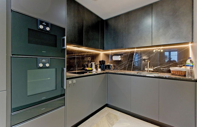 37GS Residences - Photo 60