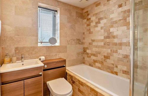 2 Bed House with Hot Tub Great Ayton - TOP House - Foto 18