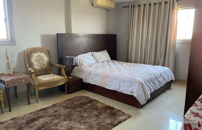 Females Only, Host Is Woman, City Center, Near All - Foto 3