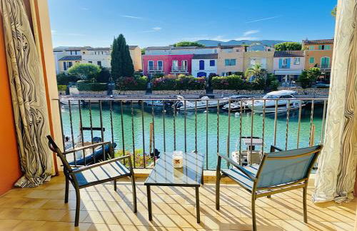 VUE Canal Superbe - Piscine - Parking Privé - Intérieur Neuf - Foto 1