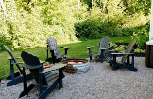 Luxury Barndo with Hot Tub, Indoor Sports Court, Private Acreage, and Near Notre Dame - Foto 58