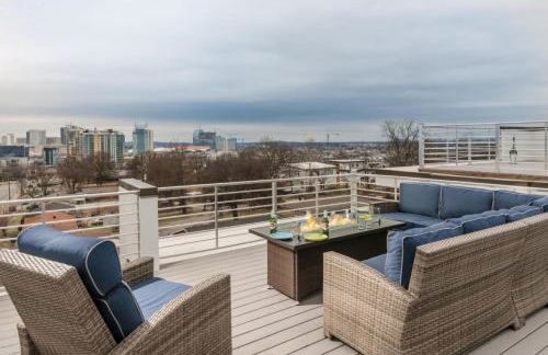 The NEW Nashview Rooftop-Skyline View - Sleeps 12 - Foto 4