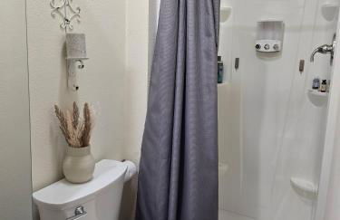 Secluded Off-Grid Retreat> Cabins+Hiking+Waterfall - Foto 32