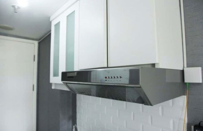 Modern and Comfortable Studio Apartment Springlake Summarecon near Summarecon - Photo 7