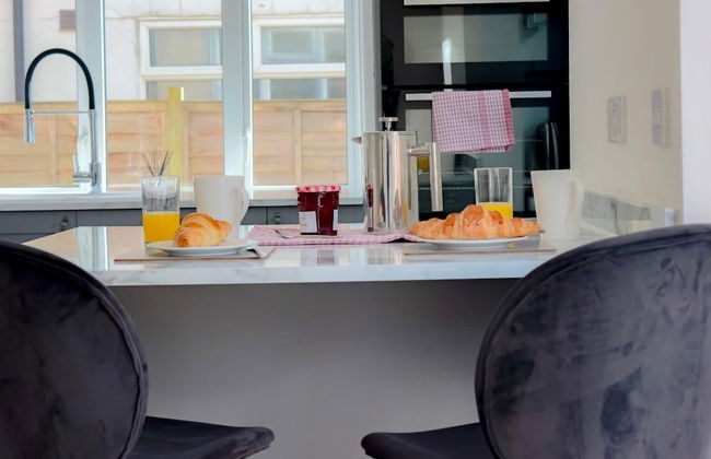 Causey Lodge Superb Comfy Home in Exeter - Photo 8