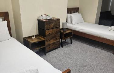 A-N-G Apartments - Parking EV 22kW by the Beach, Canoe Lake & South Parade Pier - Foto 45