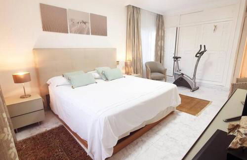 Andalusian Villa near the beach with Private Pool and BBQ - Photo 34