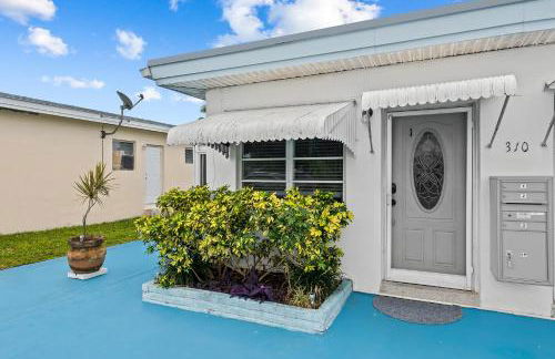 Comfy BNB w/ King Bed + Work/Travel + Beach 8 Min - Foto 16