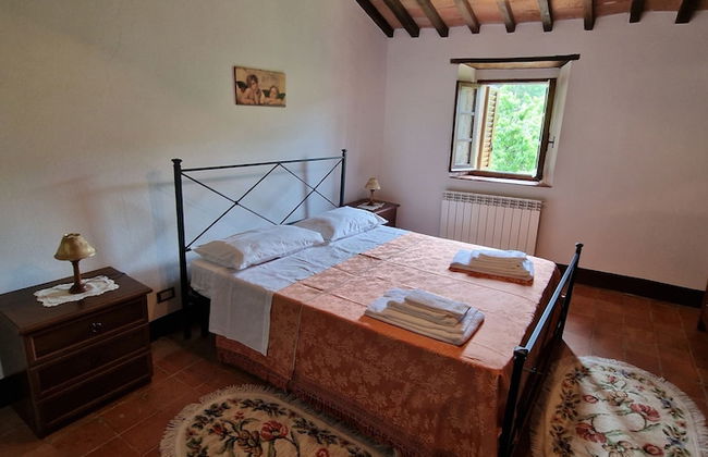 View of Monte Amiata for 3 Guests Agriturismo La Piaggia - Vivo D'orcia - Foto 6