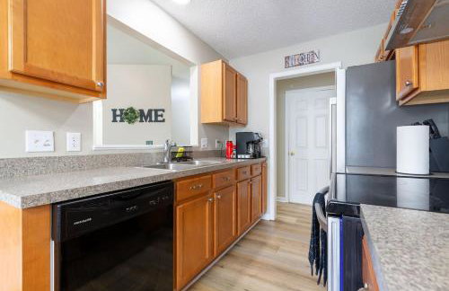 Family & Couples King Suite Home Near Lake Norman State Park & 30 mins from Charlotte - Foto 13