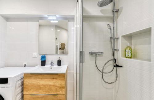 Le 11 JACUZZI avec Terrasses Clim Netflix Parking - Foto 21