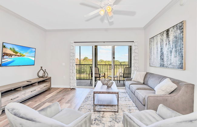 Modern Condo w Outdoor Pool - Near Disney - Foto 8