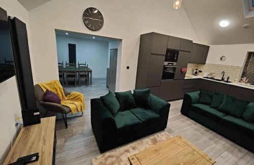 4 bedroom bungalow in Kettering - Garden - Parking - WiFi - Foto 39