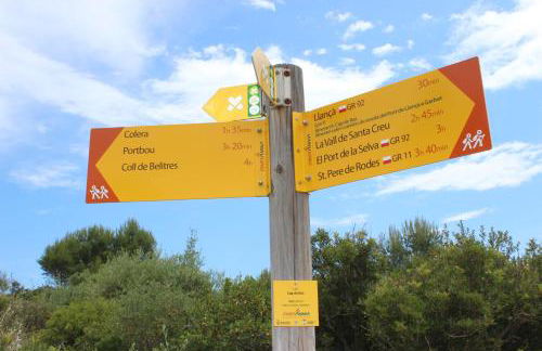 A Chic Four-Person Apartment By The Beach At Cap Ras - Foto 12