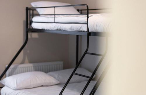 'Weston House' Newly Renovated Family and Workspace Business Cosy Home in Runcorn, Cheshire ENTIRE HOUSE - Foto 7