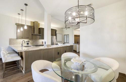 Pelican Bay Retreat | Seasonal Resort Living in Pebble Creek - Foto 3