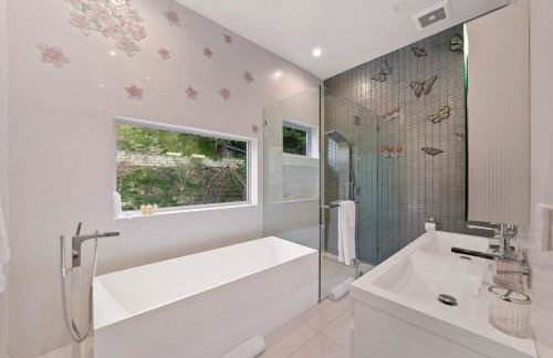 Chantilly Lace - Photo 33