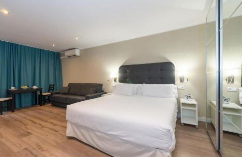 Senator Barcelona Apartments - Photo 18