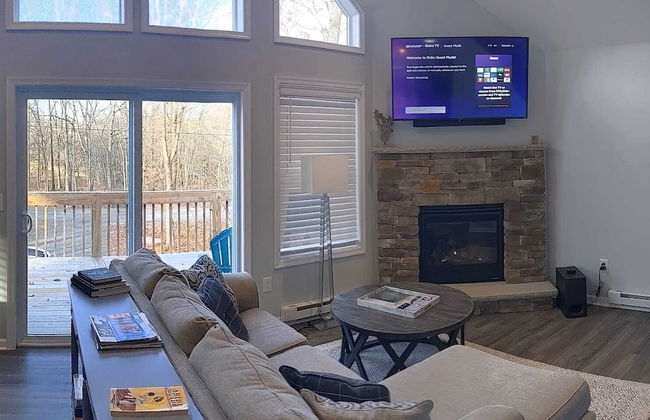 Woodland Chalet by Avantstay Deck + Lake Access - Foto 12