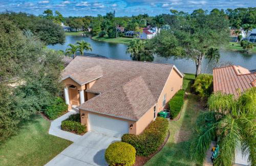 SUPERB VILLA WITH PRIVATE POOL IN NAPLES - Photo 31