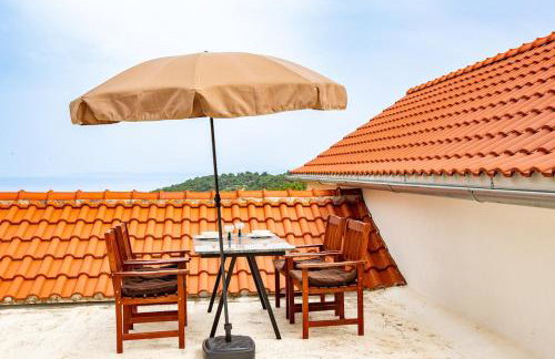 Saporito rental home - Photo 13