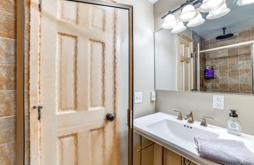 Skiers Paradise Townhome with Deck in Cortland! - Foto 10