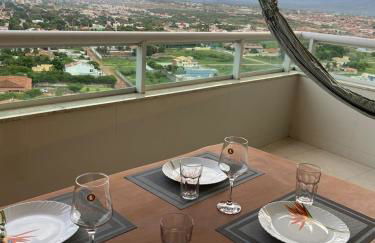 Apartamento confortável, localização extra -recepção 24h- Varanda com vista panorâmica - Foto 7