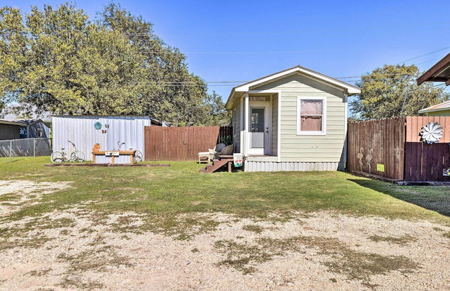 Flirty Flamingo' Studio: 1 Mi to Canyon Lake - Foto 45