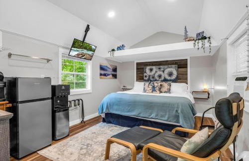 Romantic King-Bed Couples Cabin Lake Lure - Foto 7