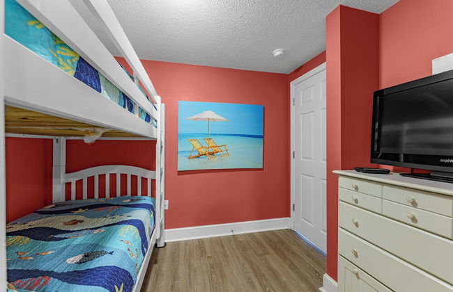 Majestic Beach Resort by Book That Condo - Foto 35