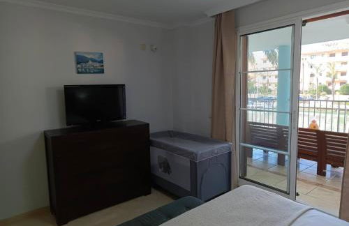 Charming 3 Bedroom Apartment in Puerto Sotogrande - Foto 13