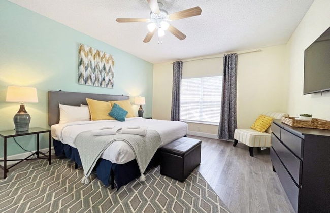 Madiera Magic 5 Bedroom Home by RedAwning - Photo 2