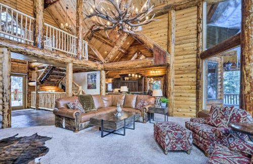Delightful Cabin Vacation Rental with Fire Pit! - Foto 1