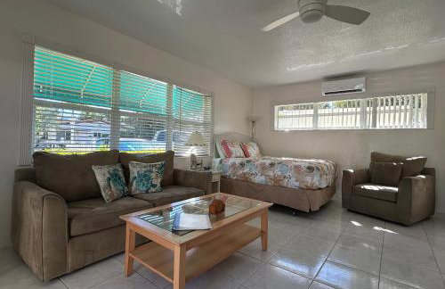 Bahama Beach Club Pompano - Fort Lauderdale - Charming and Cozy Studios & Apartments close to Beach with heated Pool - Photo 75