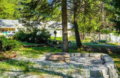 Furnished Deck and Fire Pit Sherwood Forest Cabin - Foto 24