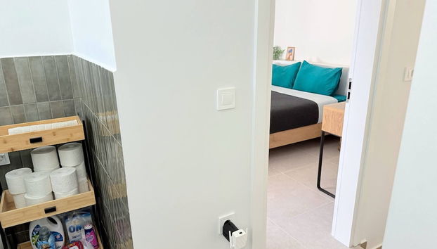 Azure Loft - 3min Walk to Beach, 10min to Old Town - Foto 5, Habitación