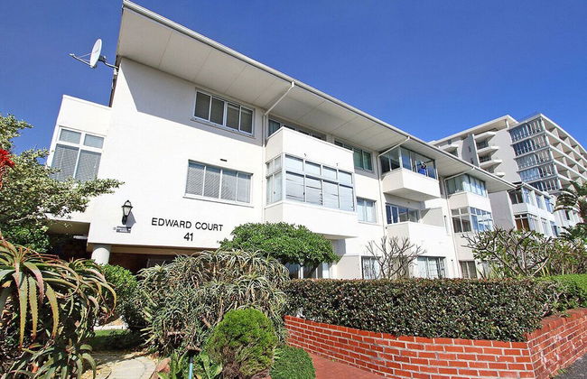 Edward Court 1 Bedroom Sea Facing - Foto 17