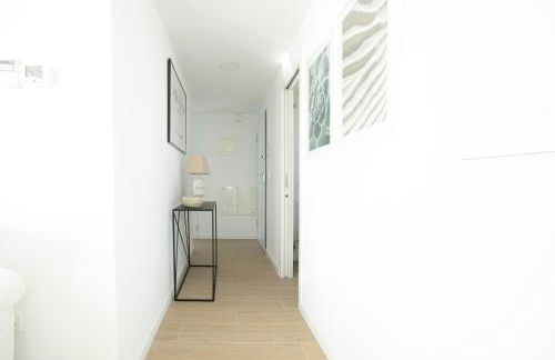 Modern sea front Sea Water - Photo 14