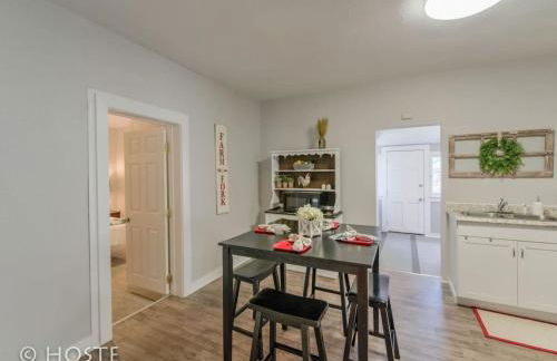 *H NEW!* Centrally Located 3BDRM Traveler`s Home Near Downtown Colorado Springs - Foto 31