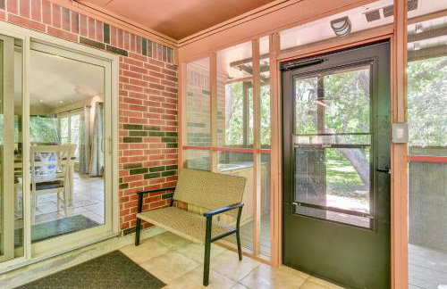 Riverside country retreat with easy access to all that Houston has to offer - Foto 41