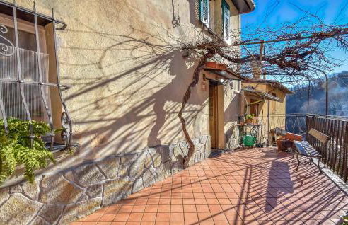 3 Bedroom Cozy Home In Lumarzo - Foto 7