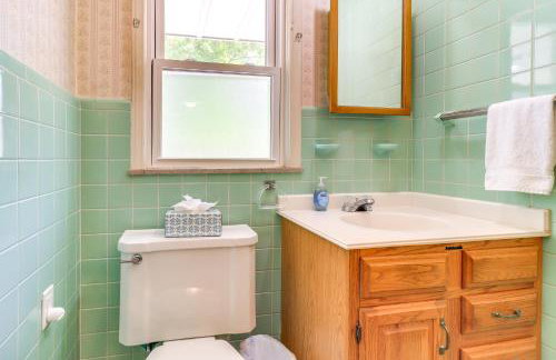 Home about 17 Mi to Detroit with Patio and Grill! - Foto 12