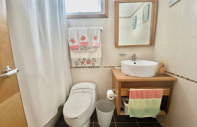 Marbella Fabulous 3br &3ba Pool And Beach - Photo 13