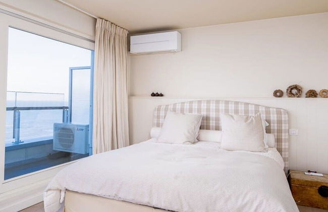 Stunning Penthouse With Free Parking and sea View - Foto 36