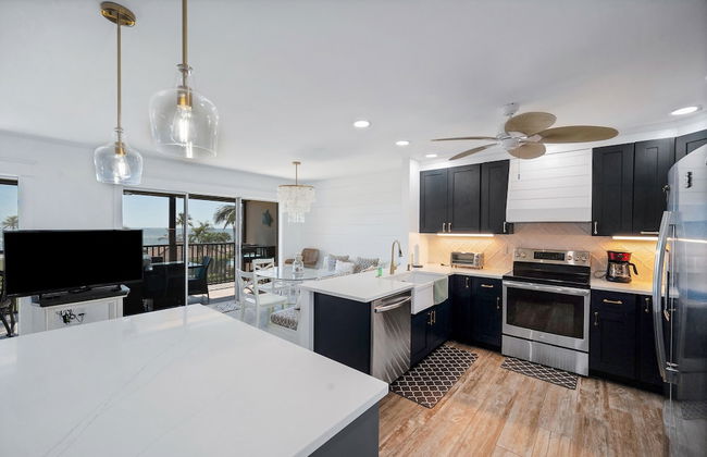 Magnificent Gulf View Condo 2 Bedroom Condo by RedAwning - Foto 8